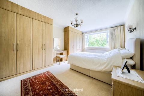 39 Buryfield Road, Solihull, B91 2DG