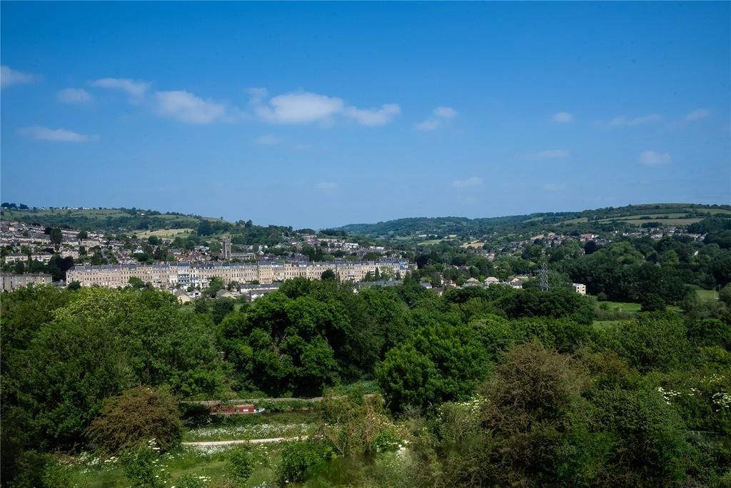 No.17 Bridgetower Drive, Holburne Park, Bath, BA2 5 bed terraced house