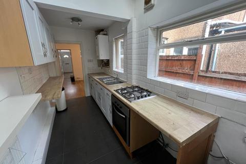 2 bedroom terraced house for sale - 24 Shakleton Road, Earlsdon, Coventry, West Midlands CV5 6HU