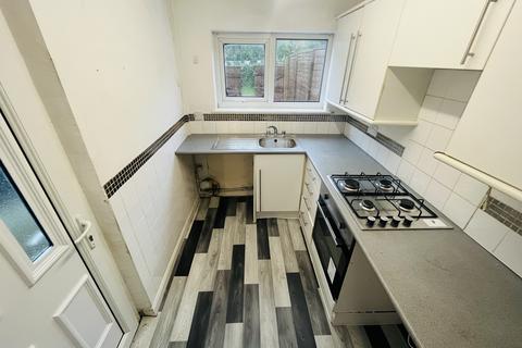 2 bedroom terraced house to rent, High Street, Walkden, Manchester, M28