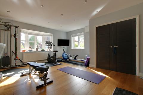 11 Crofton Close, Southampton, SO17 1XB