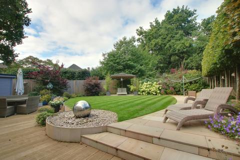 11 Crofton Close, Southampton, SO17 1XB
