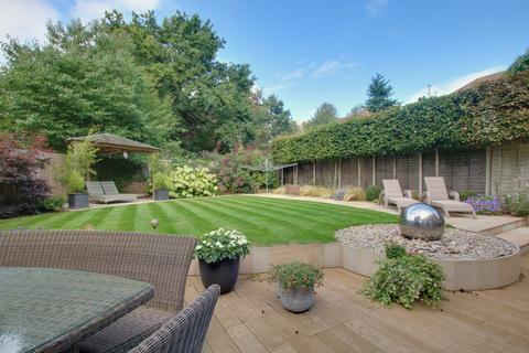 11 Crofton Close, Southampton, SO17 1XB
