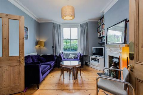 4 bedroom terraced house for sale - Granville Road, London, N13