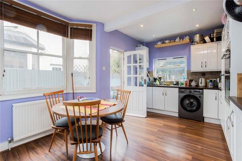 6 Granville Road, London, N13 4RR