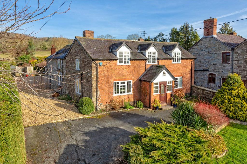 Tarrywell House, Craven Arms Road, AstononClun, Shropshire 5 bed detached house £475,000