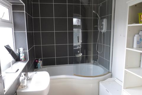 123 Central Avenue, Syston, Leicester, LE7 2EG