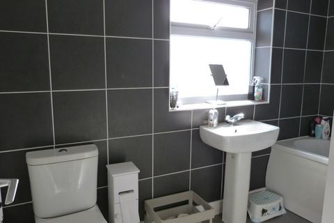 123 Central Avenue, Syston, Leicester, LE7 2EG