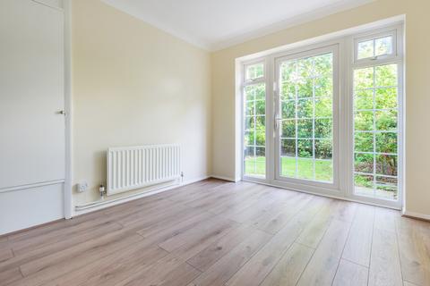 1, Oakwood Court Clews Lane, Bisley, Woking, GU24 9SJ