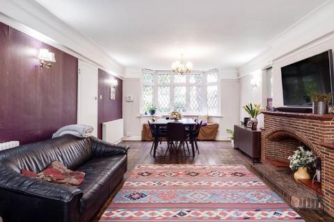 20 Blakes Lane, New Malden, KT3 6NR