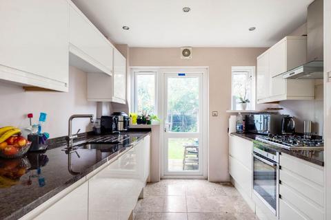 20 Blakes Lane, New Malden, KT3 6NR