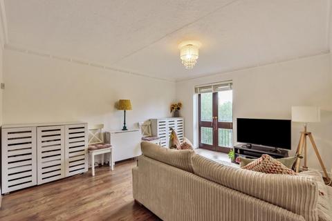 55 Albemarle Park, Beckenham, BR3 5XG