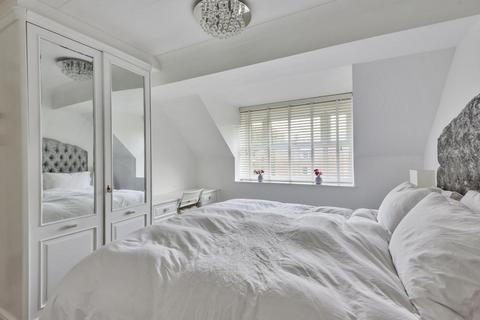 55 Albemarle Park, Beckenham, BR3 5XG
