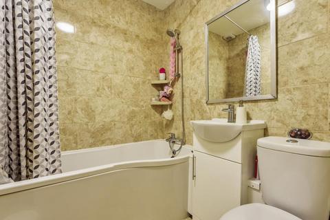 55 Albemarle Park, Beckenham, BR3 5XG