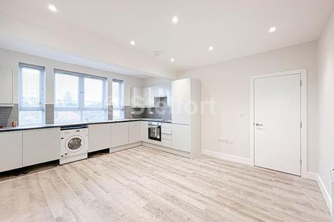 2 bedroom flat to rent, Mottingham Road, London SE9