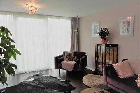 3 Dove Close, Hythe, CT21 6RB