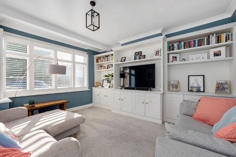 3 bedroom end of terrace house for sale - Westway Close, Raynes Park