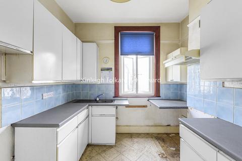 2 bedroom maisonette for sale, Beethoven Street, Queens Park