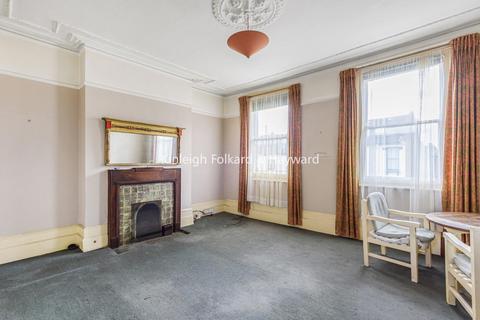 2 bedroom maisonette for sale, Beethoven Street, Queens Park