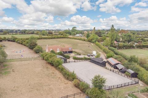 4 bedroom equestrian property for sale - Walsham Road, Wattisfield, Diss, Norfolk, IP22