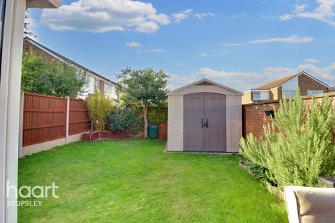 27 Bracklesham Gardens, Luton, LU2 8QJ