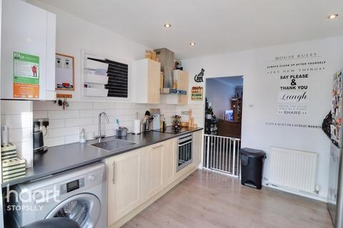 27 Bracklesham Gardens, Luton, LU2 8QJ