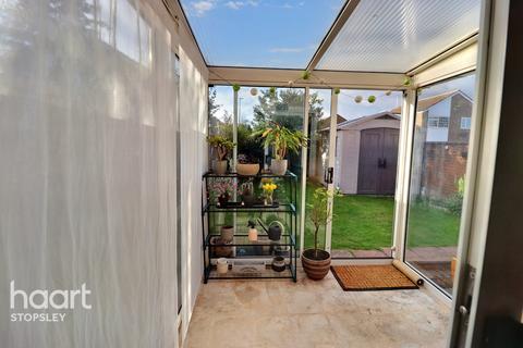 27 Bracklesham Gardens, Luton, LU2 8QJ