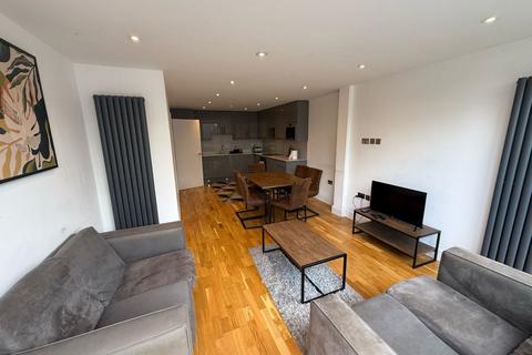 3 bedroom flat to rent, Ballards Lane, Finchley