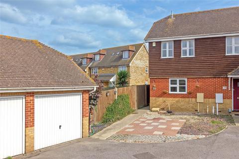 2 bedroom end of terrace house for sale, Ferry Road, Iwade, Sittingbourne, Kent, ME9