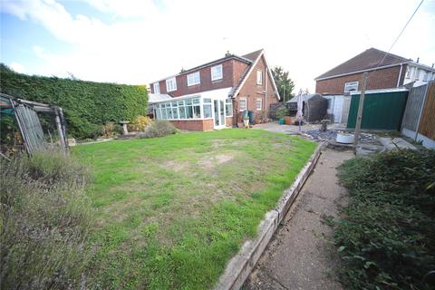 4 bedroom semi-detached house for sale - Branksome Close, Stanford-le-Hope, Essex, SS17