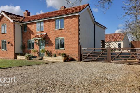 107 Bittering Street, Gressenhall, Dereham, NR20 4EW