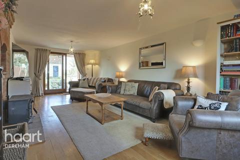 107 Bittering Street, Gressenhall, Dereham, NR20 4EW