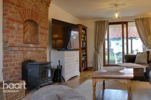 107 Bittering Street, Gressenhall, Dereham, NR20 4EW