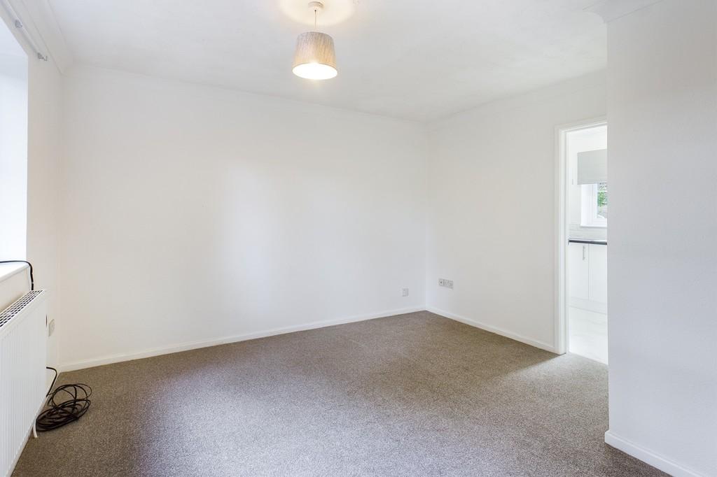 Lime Kiln Lane, Thetford 2 bed flat £725 pcm (£167 pw)
