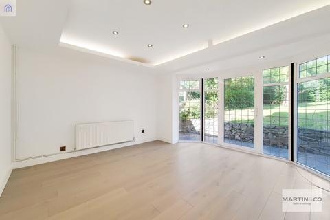 4 bedroom detached house for sale, Pampisford Road, Purley