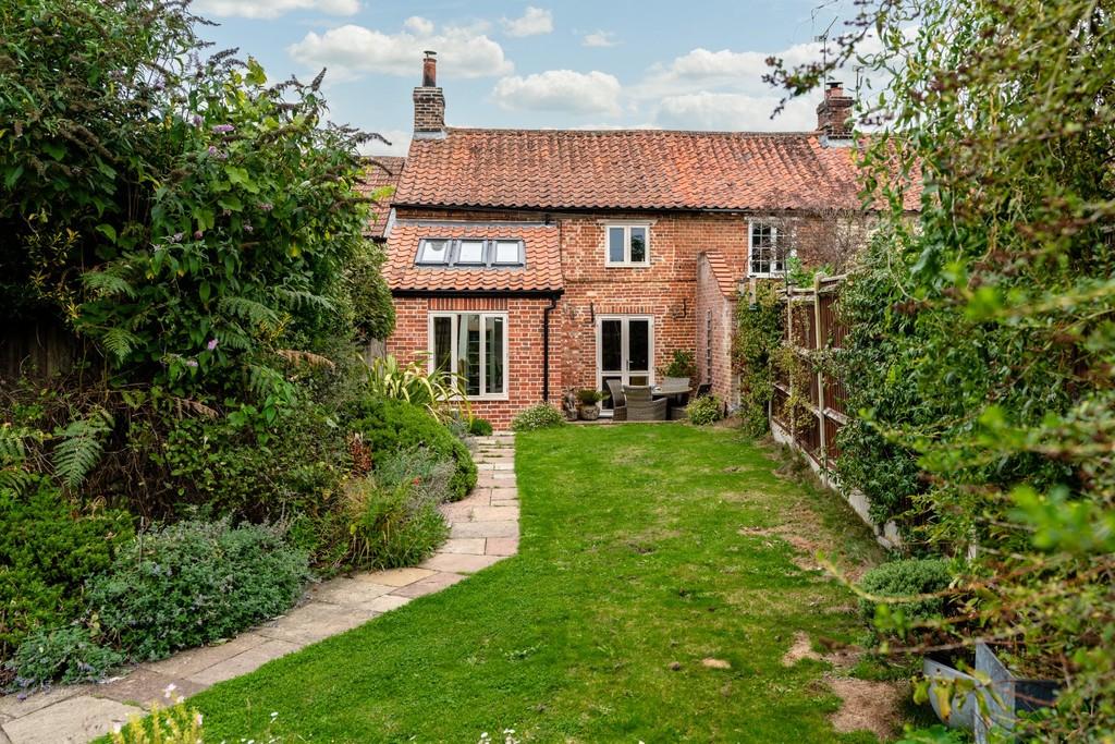 Swanton Novers 2 bed terraced house £375,000