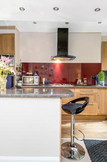 Flat 1, 69 Crystal Palace Park Road, London, SE26 6UT