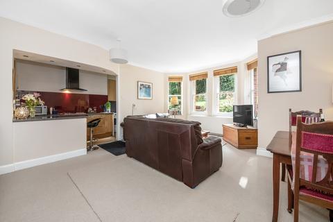 Flat 1, 69 Crystal Palace Park Road, London, SE26 6UT