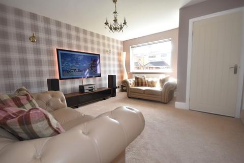 3 bedroom detached house for sale - St Marys Close, Kingsway, OL16 4XT