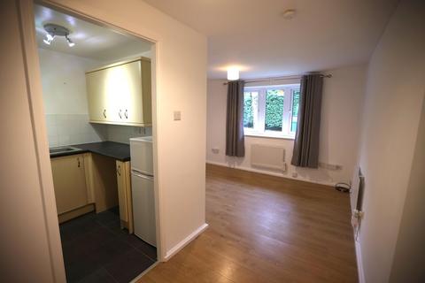 1 bedroom apartment to rent, Maple Grove, Firdale Park