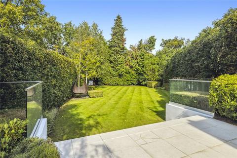 7 bedroom detached house for sale - Coombe Hill Road, Kingston Upon Thames