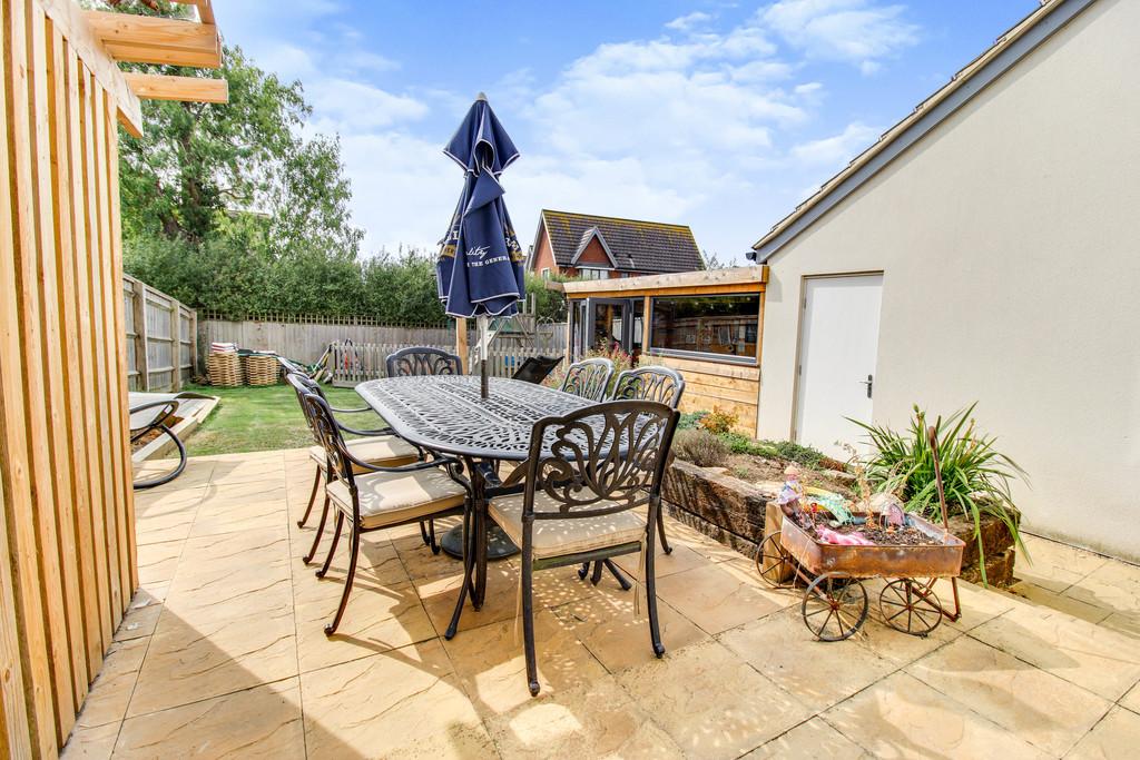 John Ruskin Road, Tadpole Garden... 3 bed semidetached house £350,000