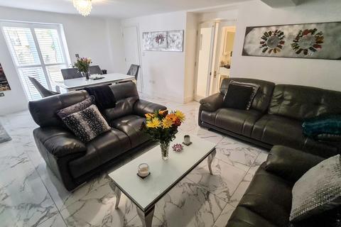 3 bedroom apartment for sale - Brackley Lodge Mews, Brackley