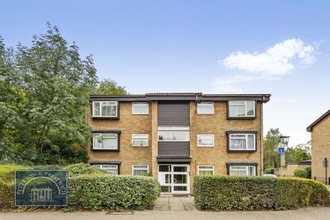 Flat 5, 23 Aldersbrook Road, London, E12 5HH