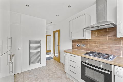 Flat 5, 23 Aldersbrook Road, London, E12 5HH