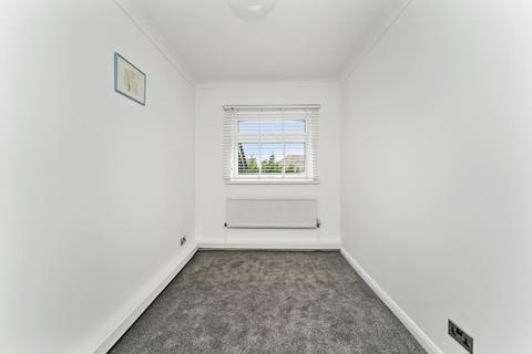 Flat 5, 23 Aldersbrook Road, London, E12 5HH