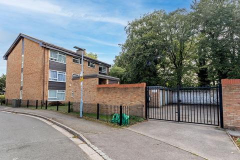 Flat 5, 23 Aldersbrook Road, London, E12 5HH