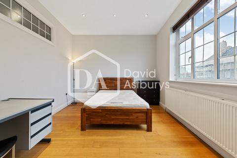 4 bedroom apartment to rent, Camden Road, Holloway Islington, London