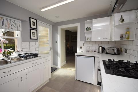 70 Bonnethill Road, Pitlochry, PH16 5ED