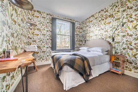 2 bedroom flat to rent, Carlingford Road, Hampstead, London